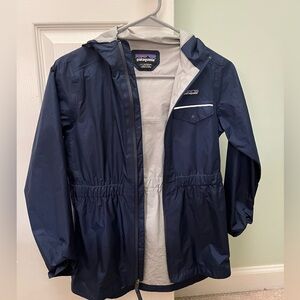 Patagonia Girls Torrentshell Rain Jacket in Blue L